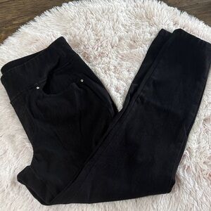 Belle by Kim Gravel Black Skinny Pants